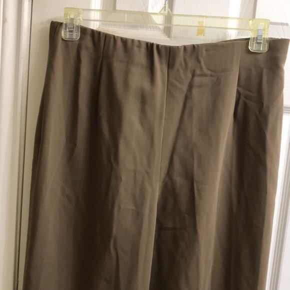 Lafayette 148 New York taupe 100% wool pants with side zipper - Picture 2 of 9